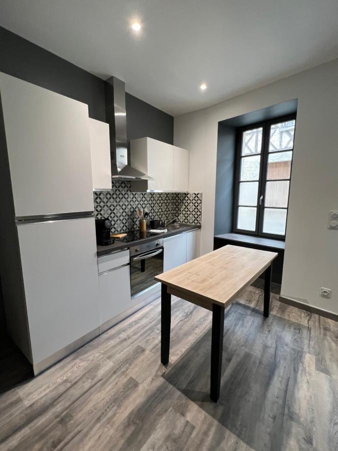 Appartement 4 Personnes Centre De Condom Bagian luar foto